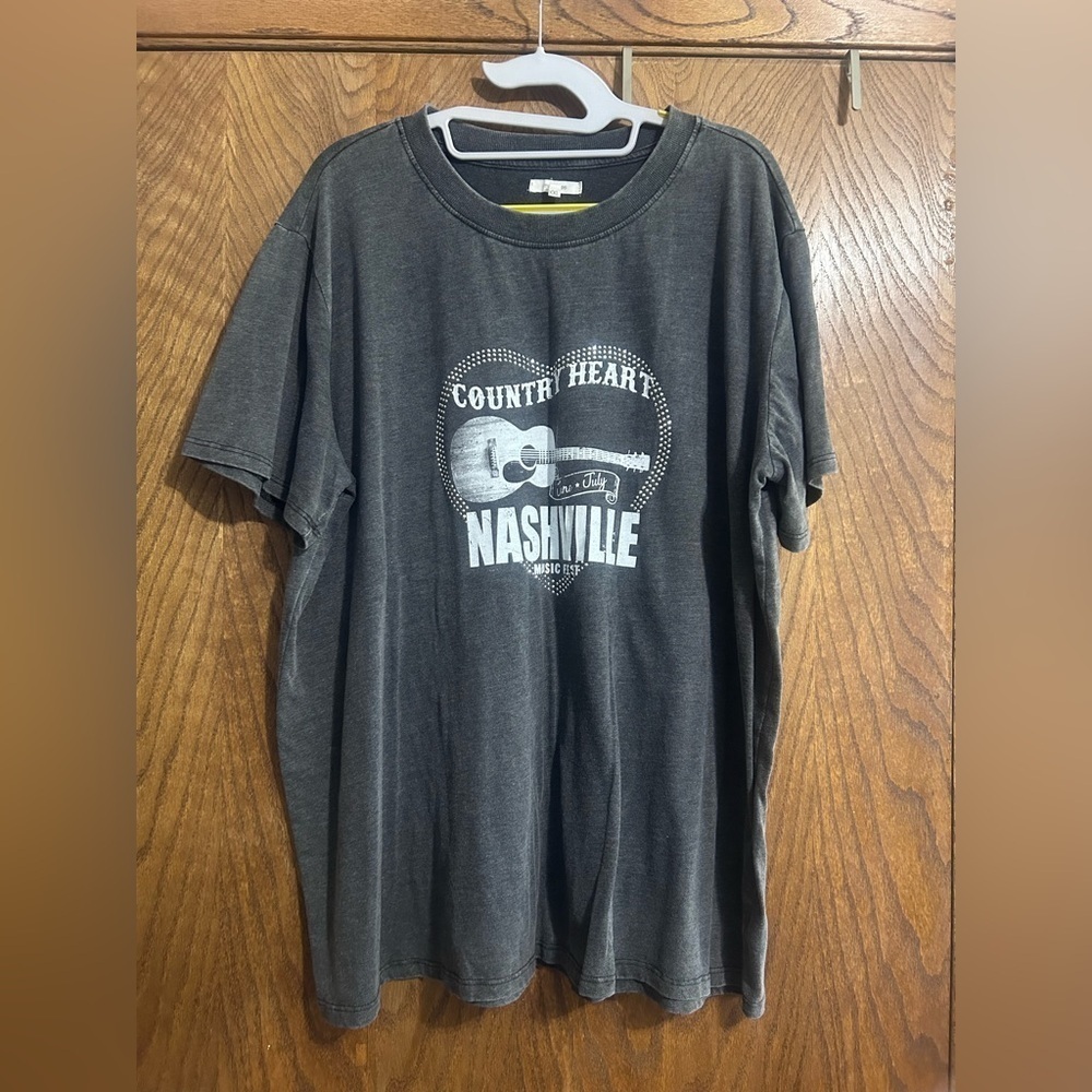 Maurices XXL Country Heart Nashville gray graphic tee - Picture 4 of 4